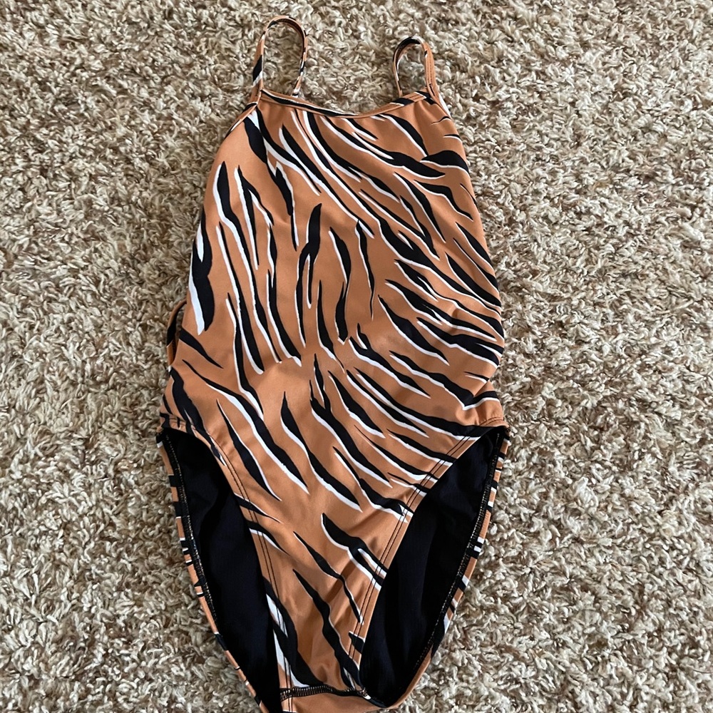 Jolyn tiger jackson 4 onesie